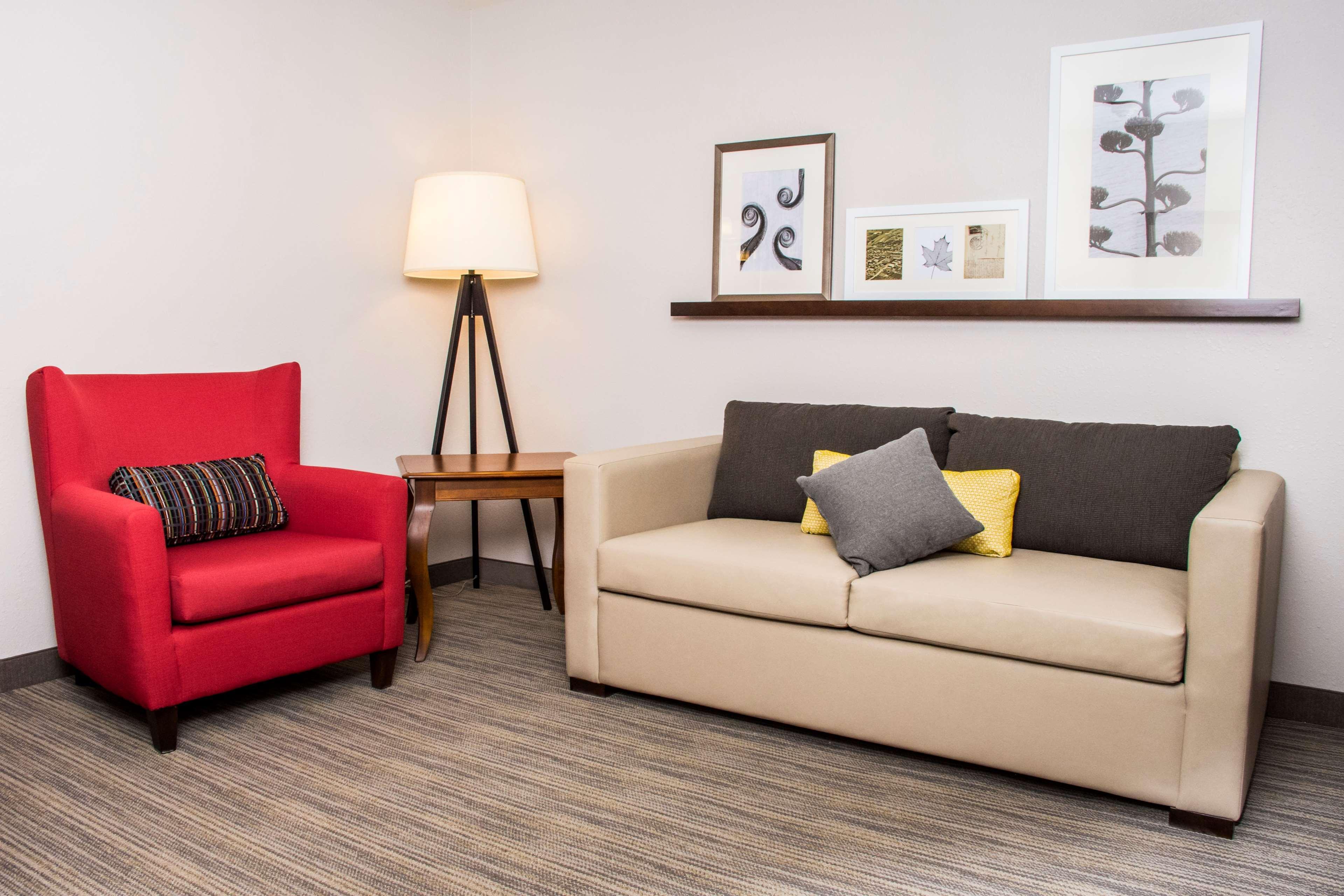 Country & By Radisson, Winchester, Va