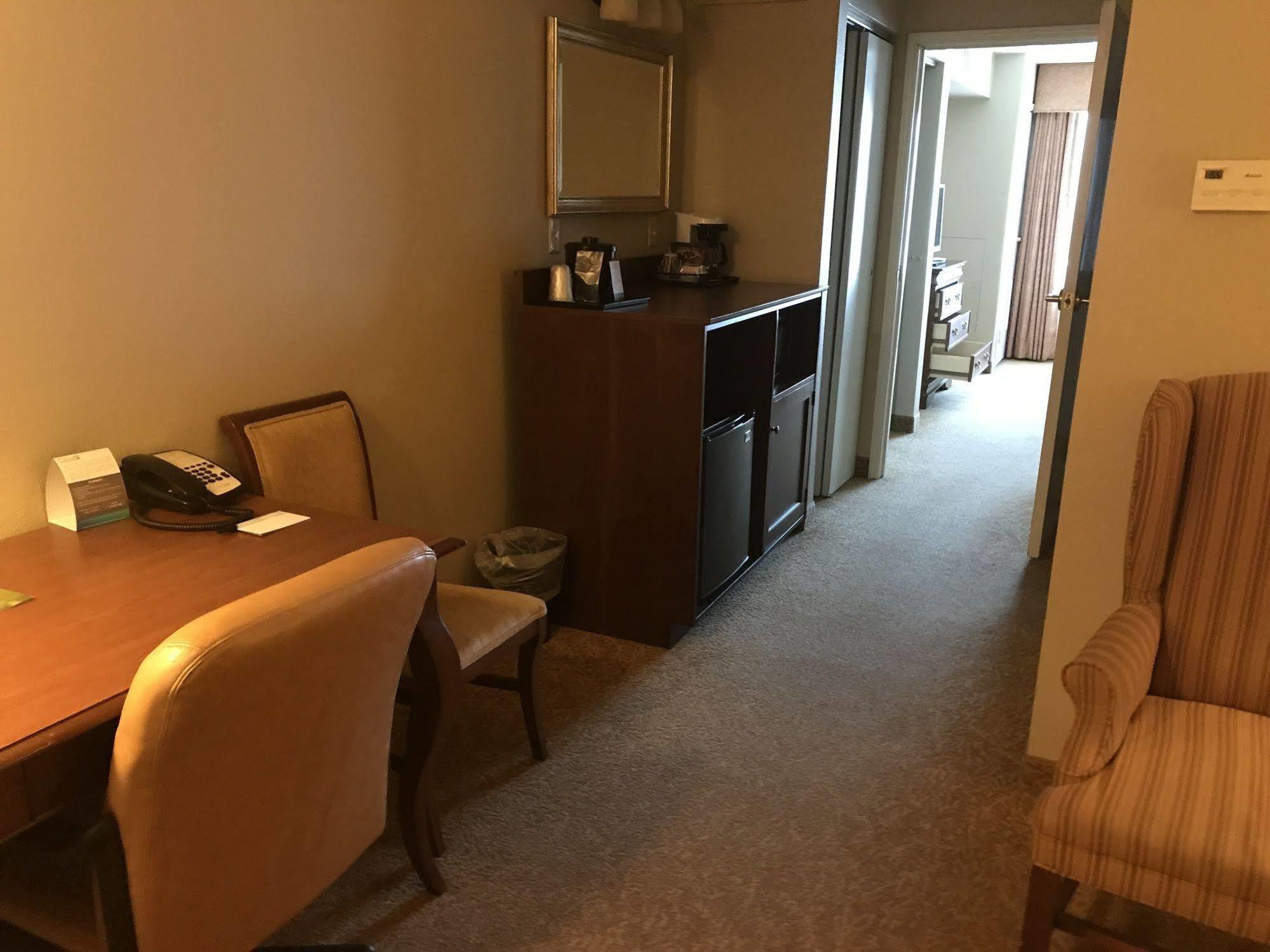 Country & By Radisson, Winchester, Va