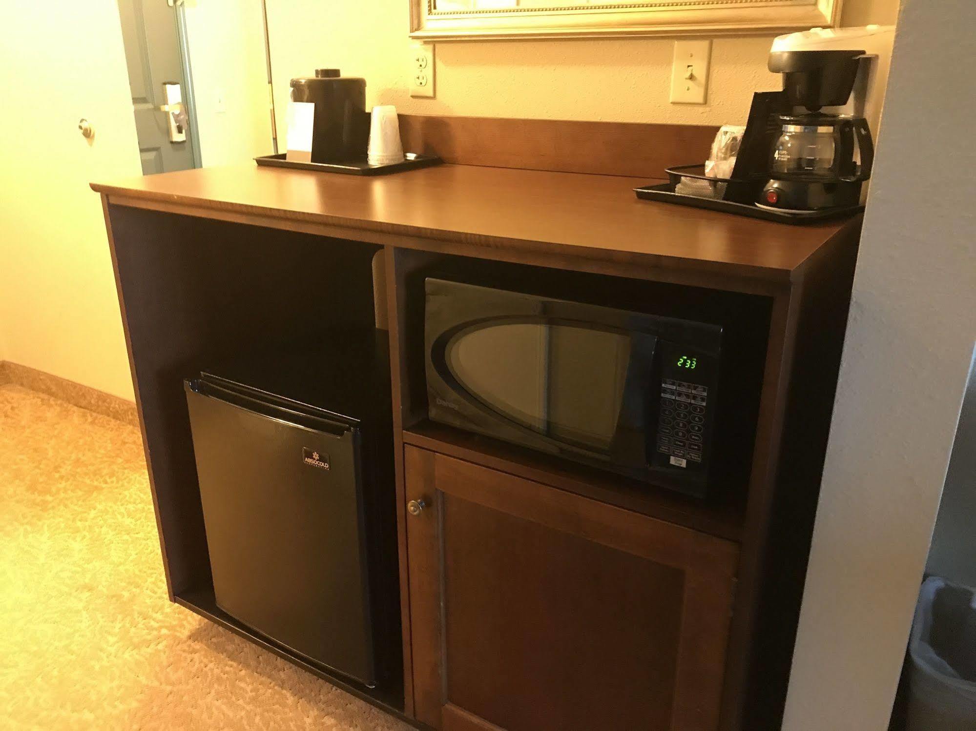 Country & By Radisson, Winchester, Va 3*